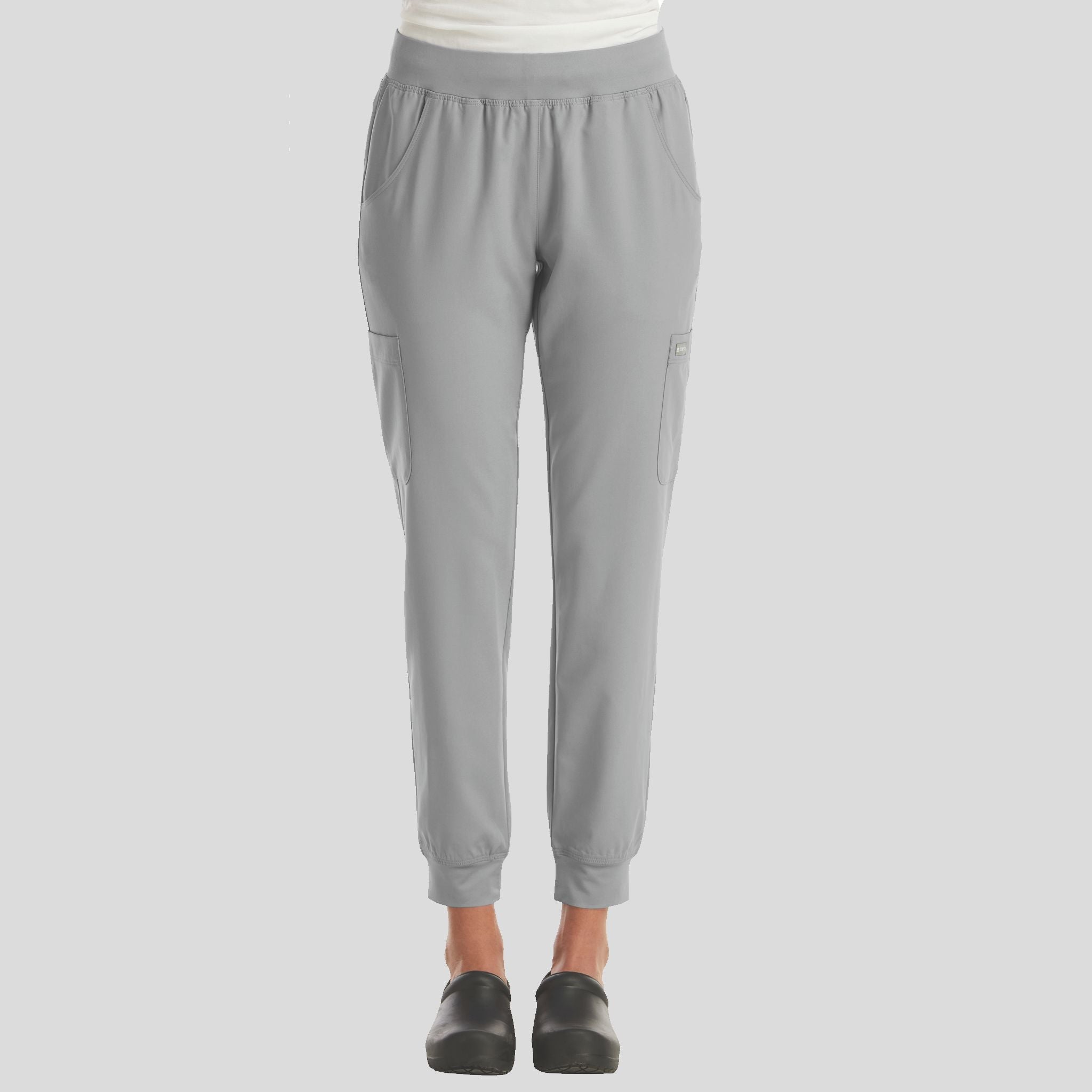 Maevn_Momentum_5092_quietgrey_front